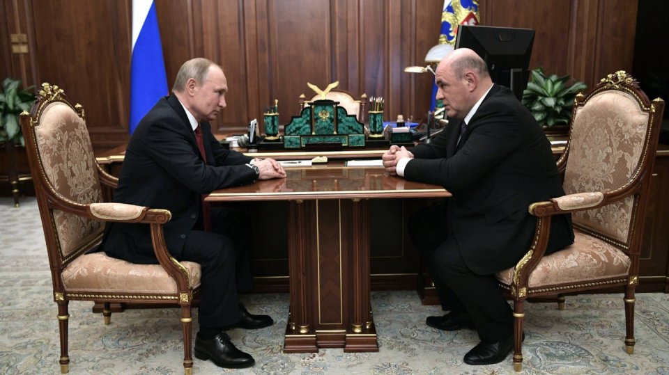 Vladimir Putin a Michail Mišustin